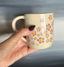 Load image into Gallery viewer, Hand-painted ceramics
