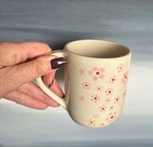 Load image into Gallery viewer, Hand-painted ceramics
